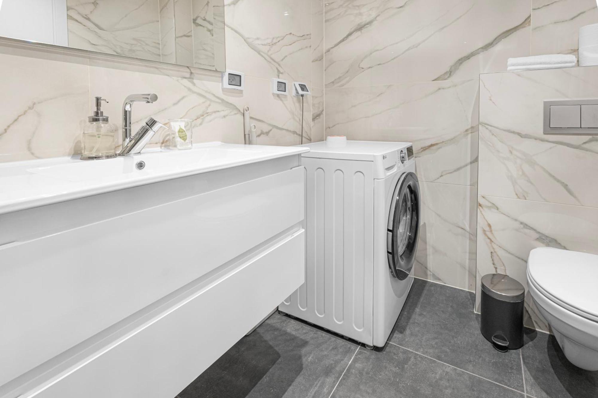 Luxury #67 By Hashdera Apartment *